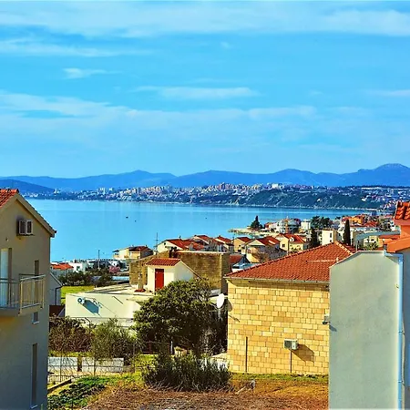 Modern With Jacuzzi, Beautiful Sea View, Near Split! 36a Vila *