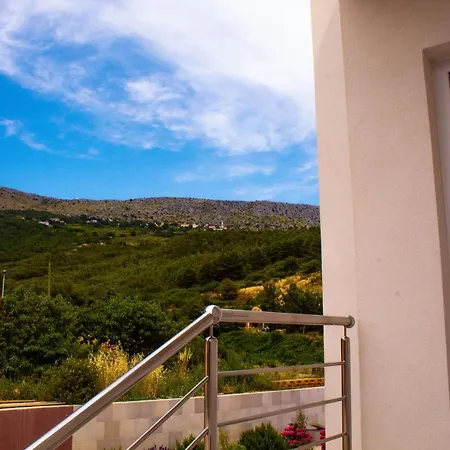 Modern With Jacuzzi, Beautiful Sea View, Near Split! 36a Вилла Подстрана