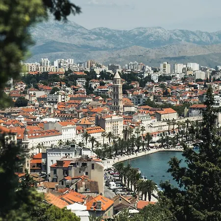 Modern With Jacuzzi, Beautiful Sea View, Near Split! 36a Podstrana