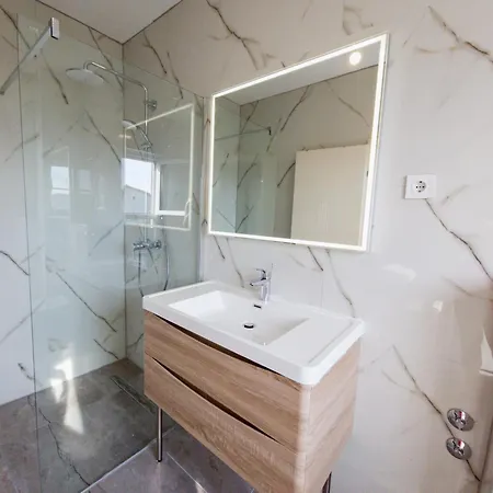 Modern With Jacuzzi, Beautiful Sea View, Near Split! 36a Vila Podstrana