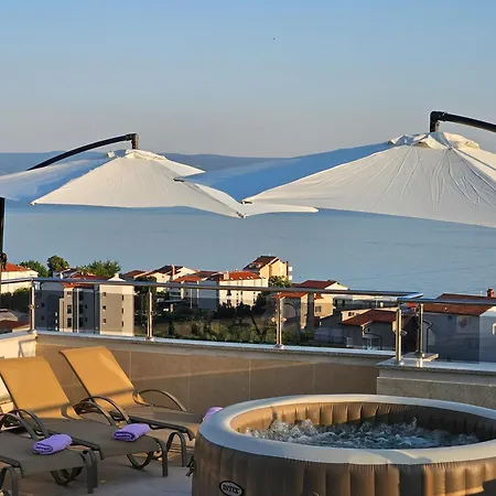 Modern With Jacuzzi, Beautiful Sea View, Near Split! 36a Vila