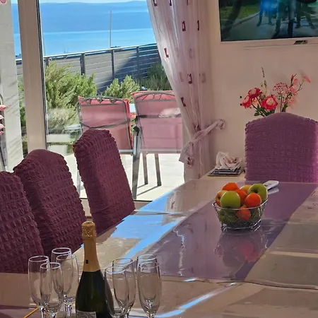 Modern With Jacuzzi, Beautiful Sea View, Near Split! 36a Vila *